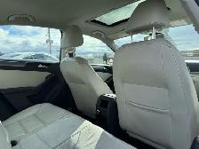 2016 Volkswagen Jetta 4dr 1.8 TSI Auto Highline - Photo 22