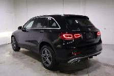 2020 Mercedes-Benz GLC300 4MATIC SUV | ONE OWNER | WELL EQUIPPED - Photo 4
