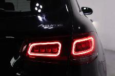 2020 Mercedes-Benz GLC300 4MATIC SUV | ONE OWNER | WELL EQUIPPED - Photo 11