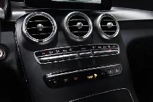 2020 Mercedes-Benz GLC300 4MATIC SUV | ONE OWNER | WELL EQUIPPED - Photo 18