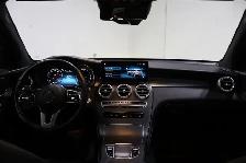 2020 Mercedes-Benz GLC300 4MATIC SUV | ONE OWNER | WELL EQUIPPED - Photo 20