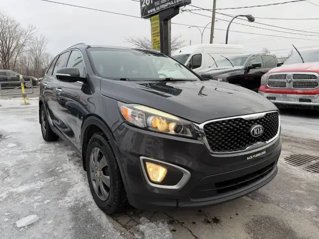 2018 KIA Sorento LX - Photo 2