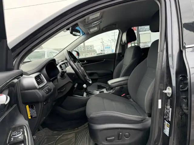 2018 KIA Sorento LX - Photo 15