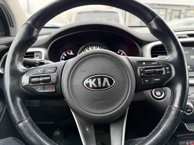 2018 KIA Sorento LX - Photo 19