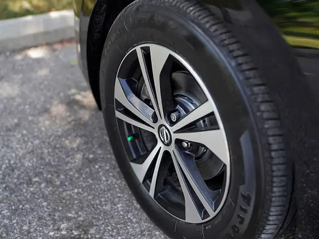 2021 Nissan Sentra SV, Sunroof, Keyless Entry, Rearview Camera. - Photo 8