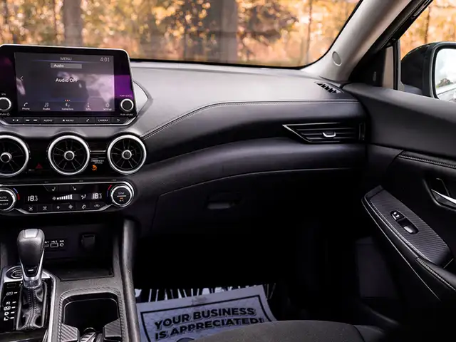 2021 Nissan Sentra SV, Sunroof, Keyless Entry, Rearview Camera. - Photo 12