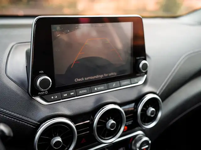 2021 Nissan Sentra SV, Sunroof, Keyless Entry, Rearview Camera. - Photo 22