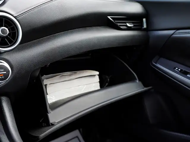 2021 Nissan Sentra SV, Sunroof, Keyless Entry, Rearview Camera. - Photo 26