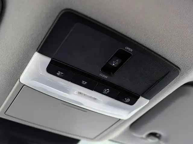 2021 Nissan Sentra SV, Sunroof, Keyless Entry, Rearview Camera. - Photo 28