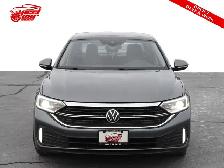 2022 Volkswagen Jetta Highline, Sunroof, Apple Carplay, Alloys. - Photo 2