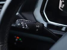 2022 Volkswagen Jetta Highline, Sunroof, Apple Carplay, Alloys. - Photo 18