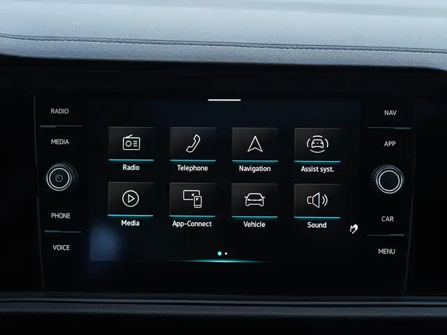 2022 Volkswagen Jetta Highline, Sunroof, Apple Carplay, Alloys. - Photo 20