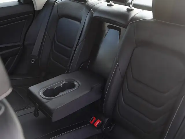 2022 Volkswagen Jetta Highline, Sunroof, Apple Carplay, Alloys. - Photo 29