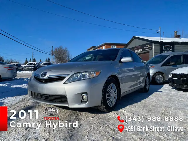 2011 Toyota Camry Hybrid - Photo 2