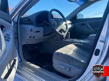 2011 Toyota Camry Hybrid - Photo 8