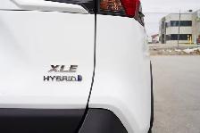 2020 Toyota RAV4 Hybrid XLE, Apple carplay, BSM, Sunroof. - Photo 9