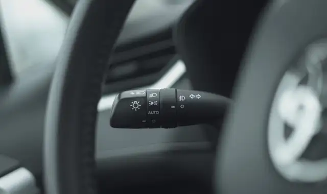 2020 Toyota RAV4 Hybrid XLE, Apple carplay, BSM, Sunroof. - Photo 21