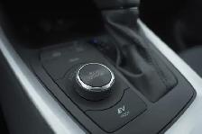 2020 Toyota RAV4 Hybrid XLE, Apple carplay, BSM, Sunroof. - Photo 31