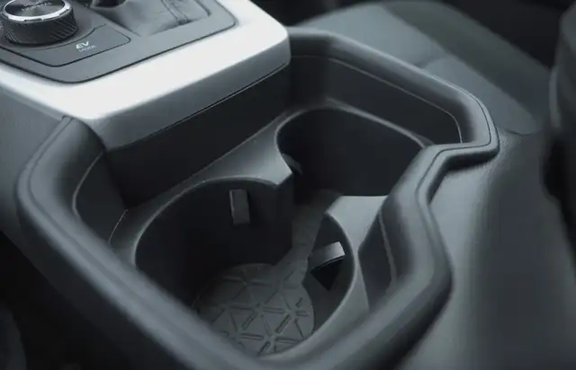 2020 Toyota RAV4 Hybrid XLE, Apple carplay, BSM, Sunroof. - Photo 33
