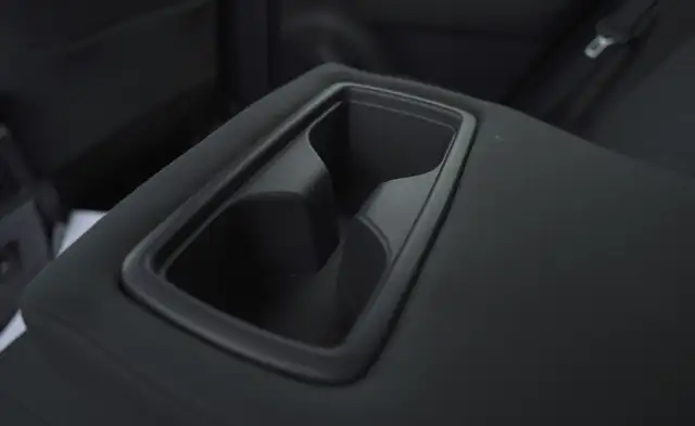 2020 Toyota RAV4 Hybrid XLE, Apple carplay, BSM, Sunroof. - Photo 41