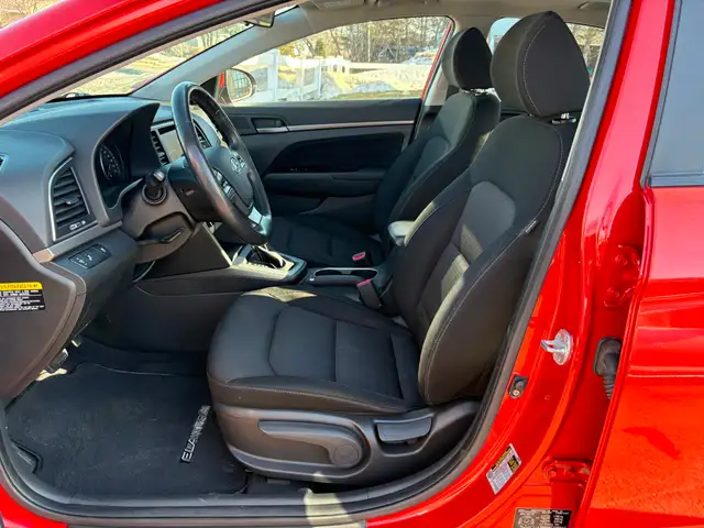 2018 Hyundai Elantra GL SE Sunroof! Remote Starter! Backup Cam! - Photo 12