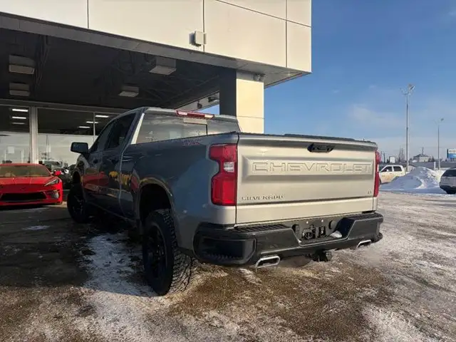 2025 Chevrolet Silverado 1500 LT Trail Boss 6.2L - Photo 4