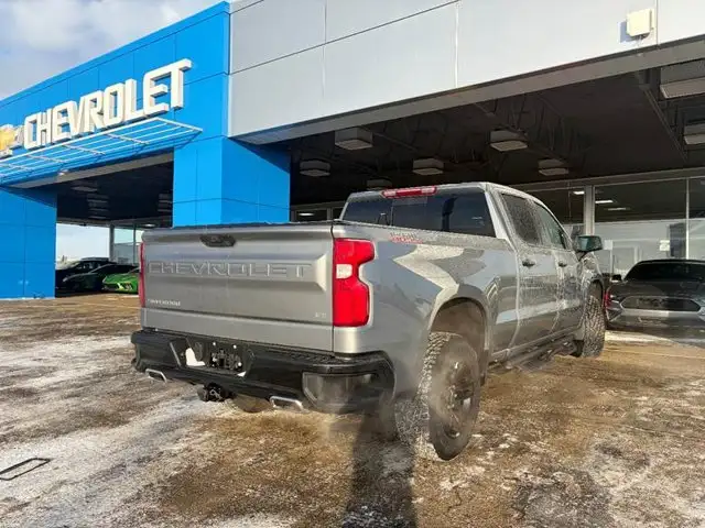 2025 Chevrolet Silverado 1500 LT Trail Boss 6.2L - Photo 5