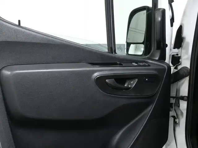 2025 Mercedes-Benz Sprinter Cargo Van 2500 No Accident High Roof - Photo 11