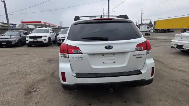 2014 Subaru Outback 3.6R, RUNS WELL, TRANSMISSION ISSUE, AS IS - Photo 4