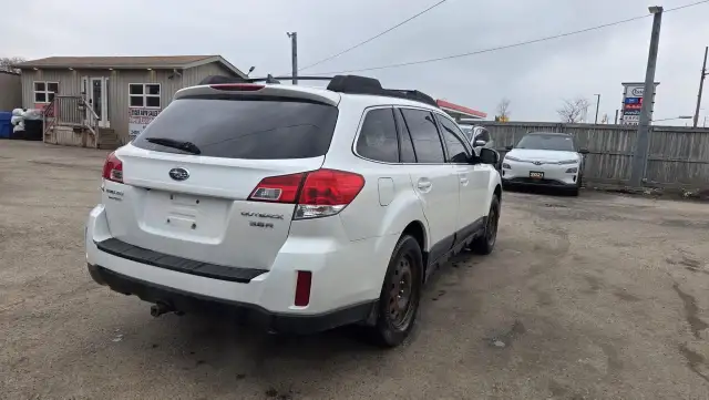 2014 Subaru Outback 3.6R, RUNS WELL, TRANSMISSION ISSUE, AS IS - Photo 5