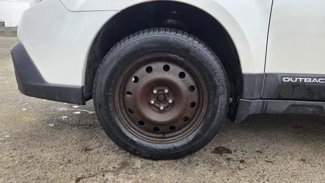 2014 Subaru Outback 3.6R, RUNS WELL, TRANSMISSION ISSUE, AS IS - Photo 9