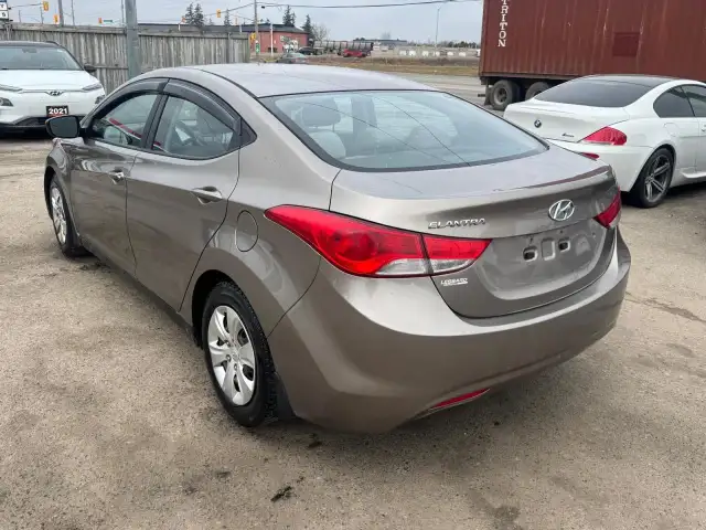 2013 Hyundai Elantra L, MANUAL, WELL MAINTAINED, CERTIFIED - Photo 3