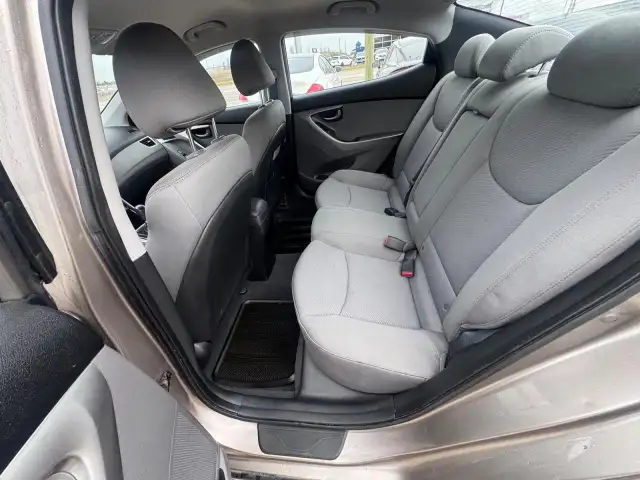 2013 Hyundai Elantra L, MANUAL, WELL MAINTAINED, CERTIFIED - Photo 14