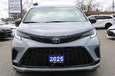 2025 Toyota Sienna XSE - Photo 2