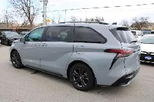 2025 Toyota Sienna XSE - Photo 6
