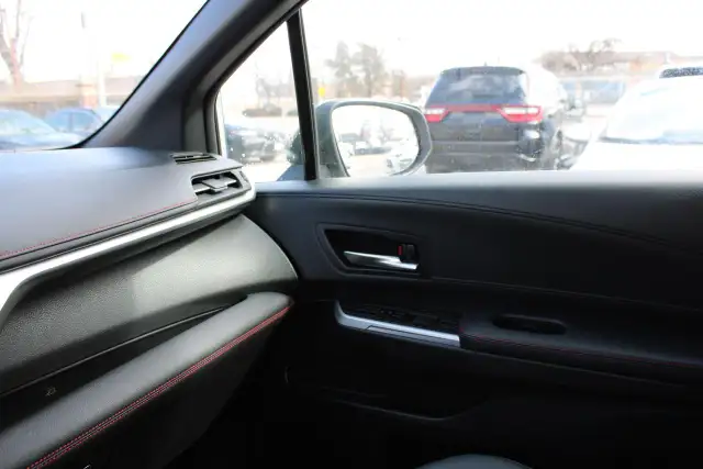 2025 Toyota Sienna XSE - Photo 13