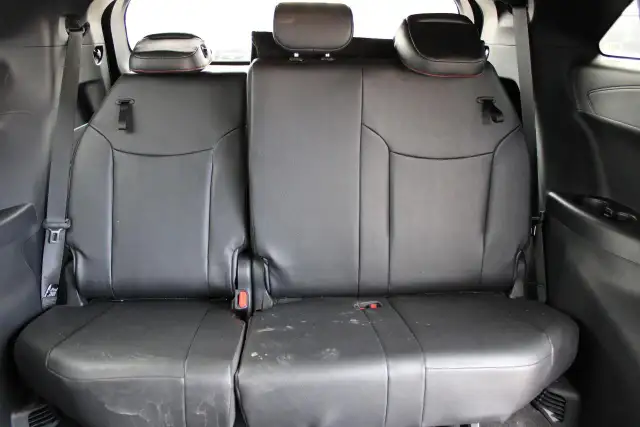 2025 Toyota Sienna XSE - Photo 17