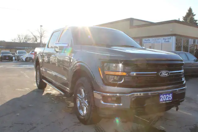 2025 Ford F-150 XLT - Photo 3