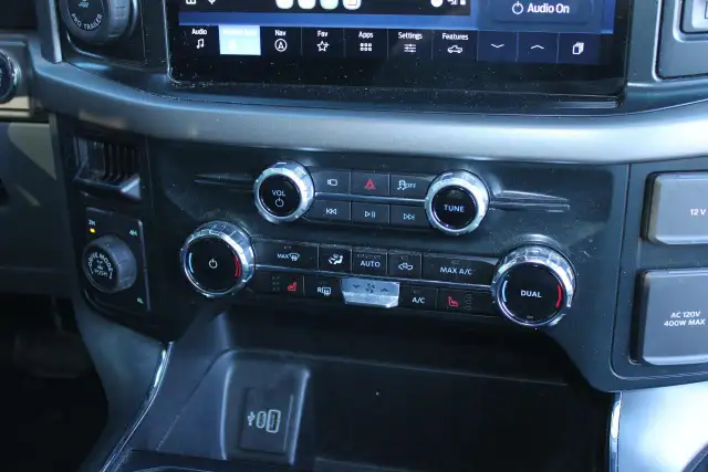 2025 Ford F-150 XLT - Photo 14