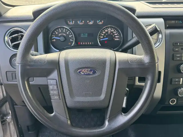 2011 Ford F-150 XL LONG BOXGREAT CONDITION - Photo 20