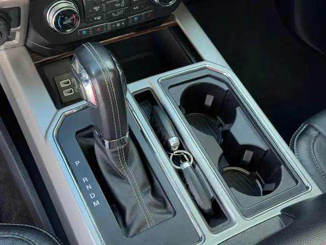 2018 Ford F-150 LARIAT DEALER SERVICEDEXCELLENT CONDITION - Photo 25