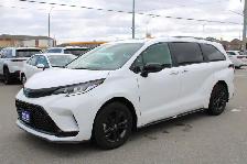 2025 Toyota Sienna XSE - Photo 2