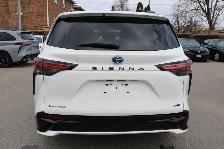 2025 Toyota Sienna XSE - Photo 3