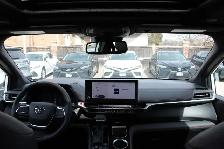 2025 Toyota Sienna XSE - Photo 13