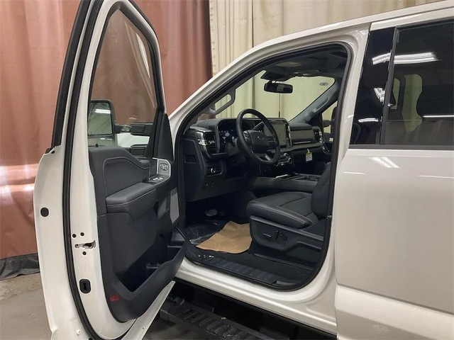 2026 FORD F-350 Super Duty Lariat - Photo 10