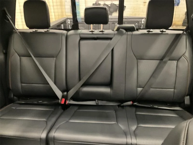 2026 FORD F-350 Super Duty Lariat - Photo 13