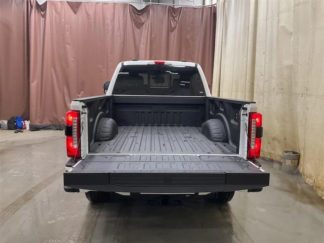 2026 FORD F-350 Super Duty Lariat - Photo 16