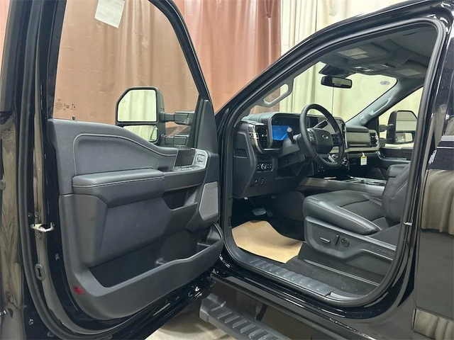 2026 FORD F-350 Super Duty Lariat - Photo 10