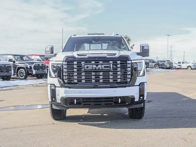 2026 GMC Sierra 2500HD Denali Ultimate - Photo 3