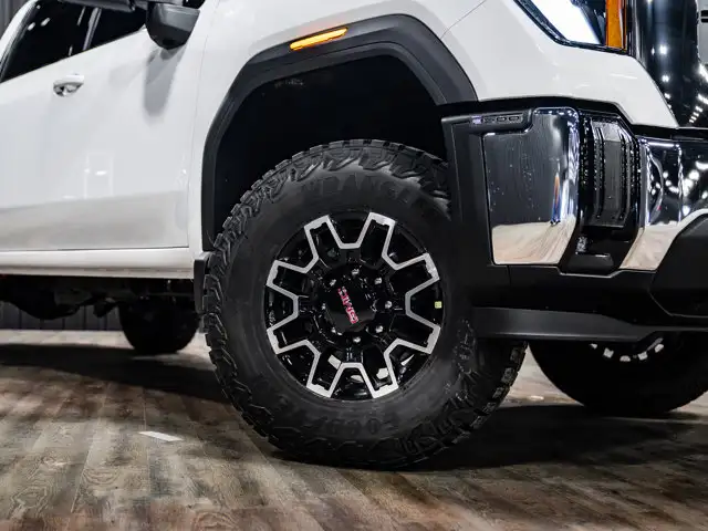 2026 GMC Sierra 3500HD SLE | 2in Level | AT4X Wheels | Wrangler - Photo 9
